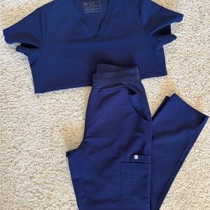 FIGS Women's Navy Scrub Set Pants & Top